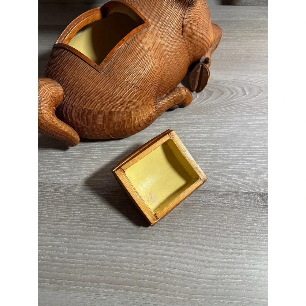 Vintage Wicker Ram Basket Hand Woven RARE Figurine Trinket Box Horned‎ Sheep